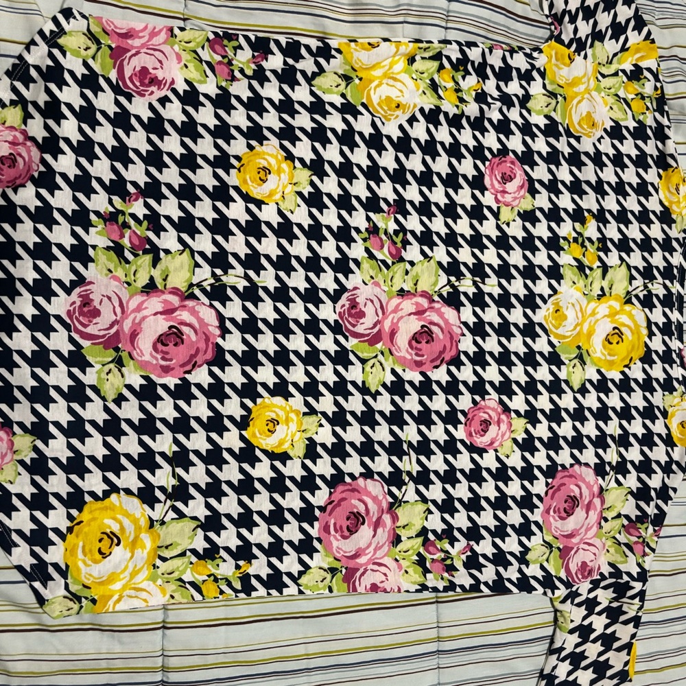LuLaRoe Floral Houndstooth Short Sleeve Tee